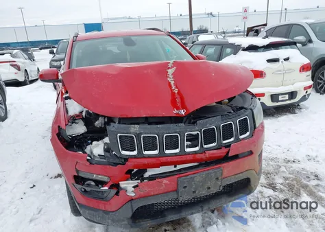 2020 Jeep Compass Latitude 4X4 из США, поврежденный, VIN 3C4NJDBB9LT101232